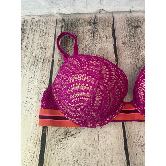 VICTORIA’S SECRET Women’s Very Sexy Push Up Bra / Size: 32C - Picture 3 of 7
